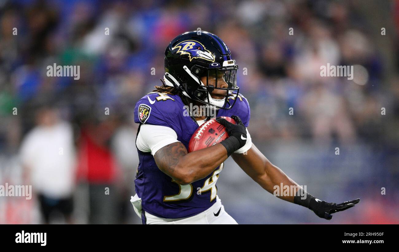 Baltimore Ravens running back Keaton Mitchell outruns Washington