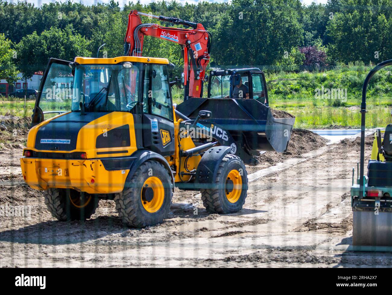 Upahl, Germany. 15th Aug, 2023. A construction company is preparing the