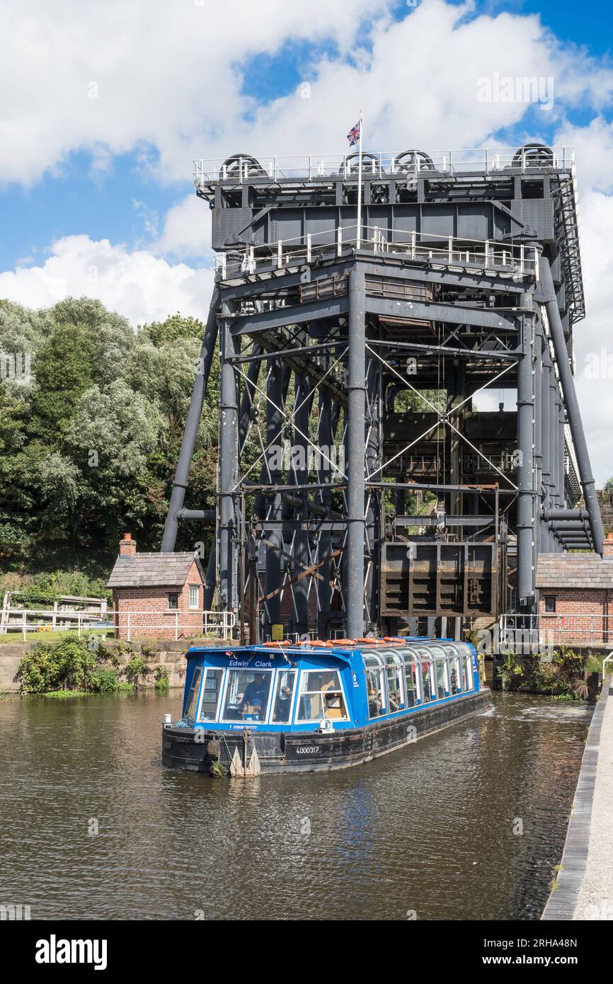 The Edwin Clark trip boat leaving the Anderton Boat Lift from below, in Cheshire, England, UK Stock Photo