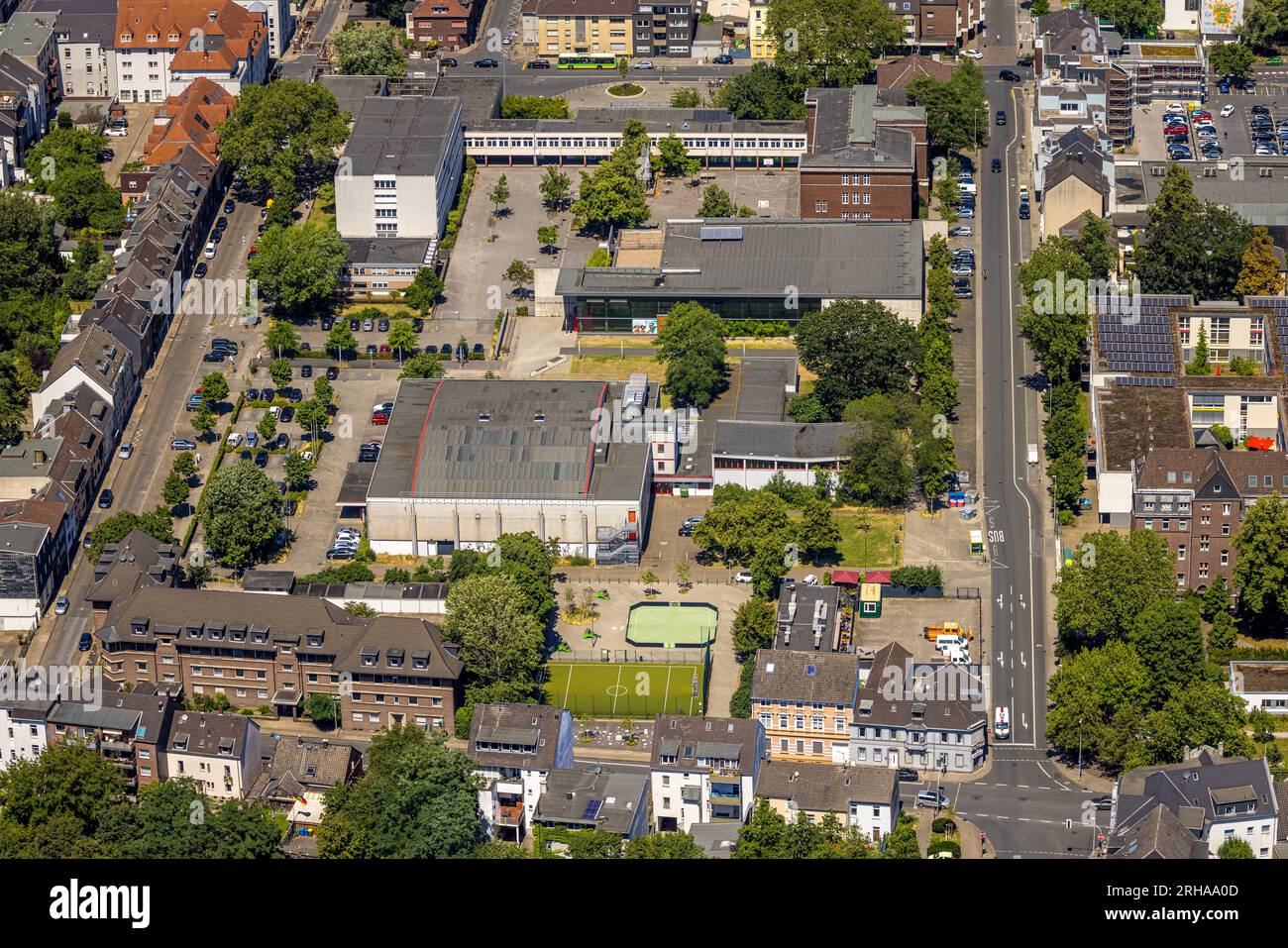 Aerial view, Anne-Frank-Realschule, Willy-Jürissen-Halle, indoor swimming pool, city center, Oberhausen, Ruhr area, North Rhine-Westphalia, Germany, E Stock Photo