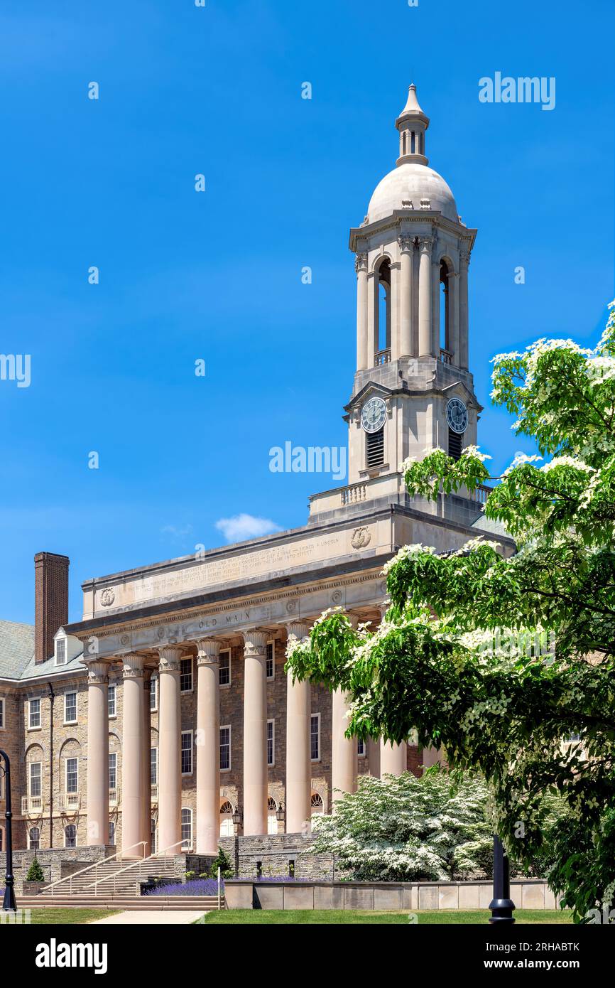 The Old Main building on the campus of Penn State University Stock Photo