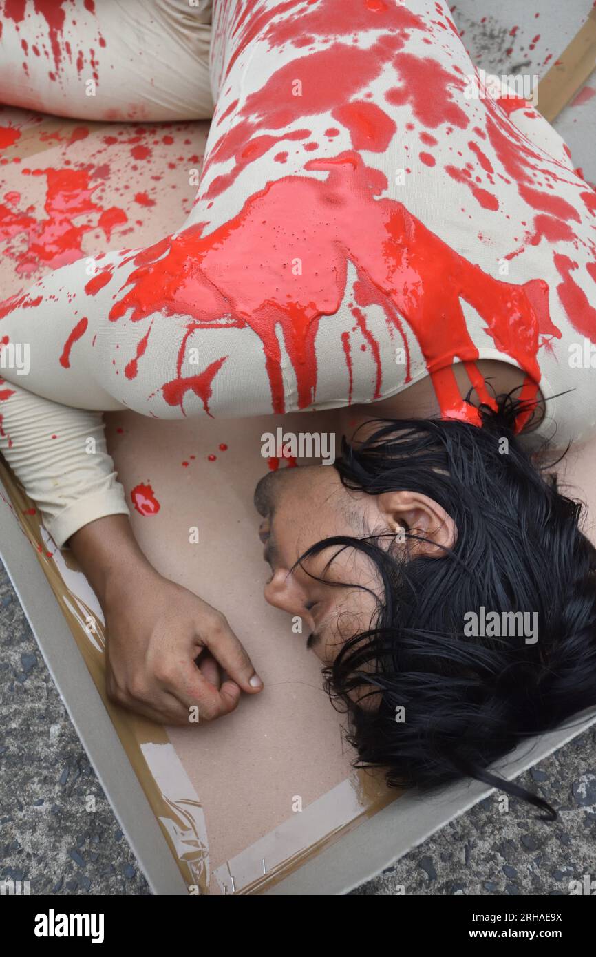 August 15, 2023, Kolkata, India. Animal lover activists hold a protest demonstration with symbolic human flesh in trays, a poignant visual representation of animals subjected to horrors of factory farming and posters against animal exploitation on the 76th Indian Independence Day before Victoria Memorial Hall, on August 15, 2023, in Kolkata City, India. (Credit Image: © Biswarup Ganguly/eyepix via ZUMA Press Wire) EDITORIAL USAGE ONLY! Not for Commercial USAGE! Stock Photo