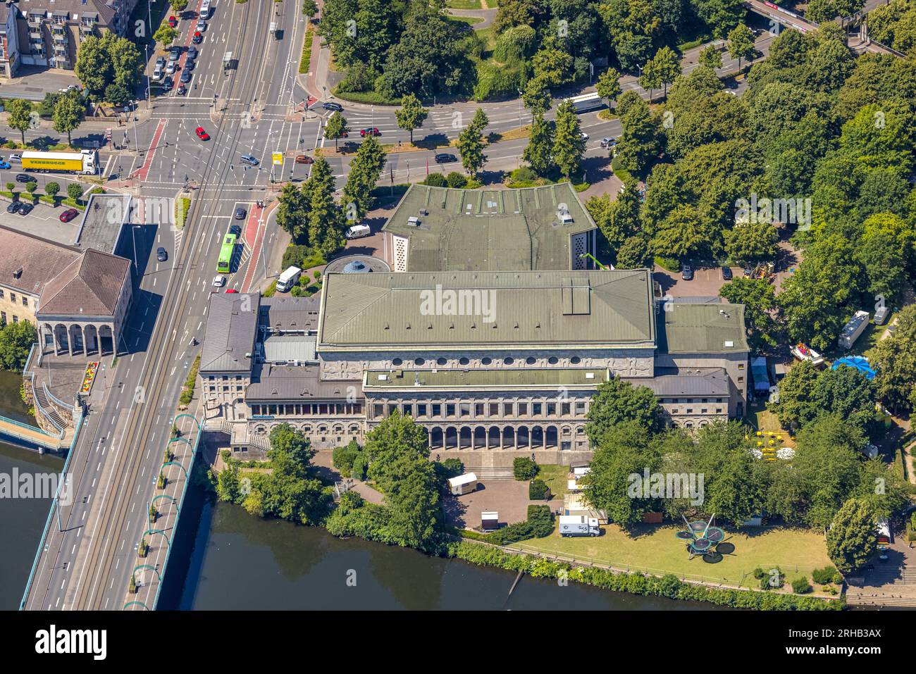 Aerial view, Mülheim city hall, on the river Ruhr, Broich - East ...