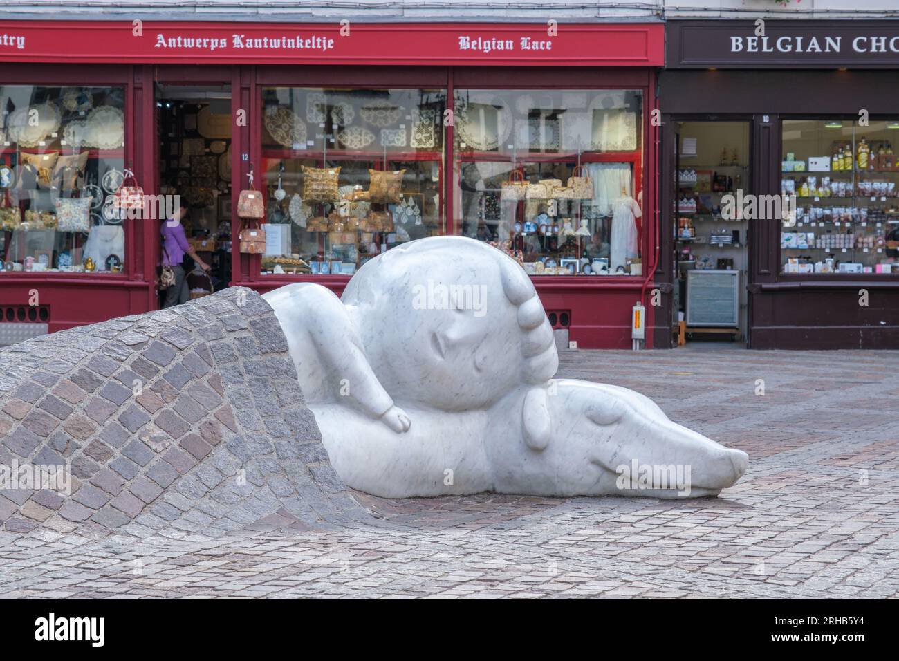 Antwerp, Belgium - 9 September 2022: Nello and Patrasche statue by Batist Vermeulen Stock Photo