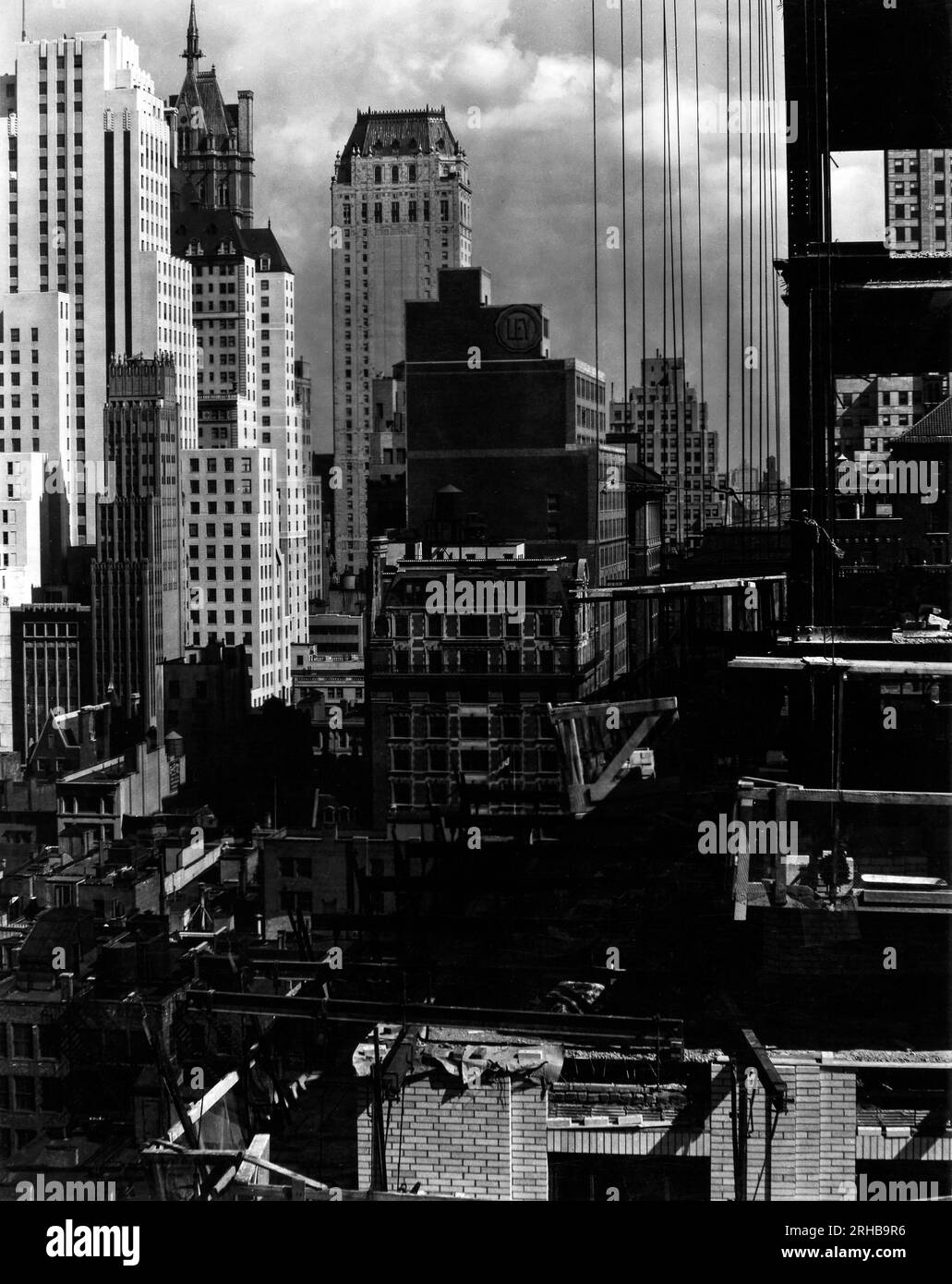 From the BackWindow 291 by Alfred Stieglitz. Original from The Art