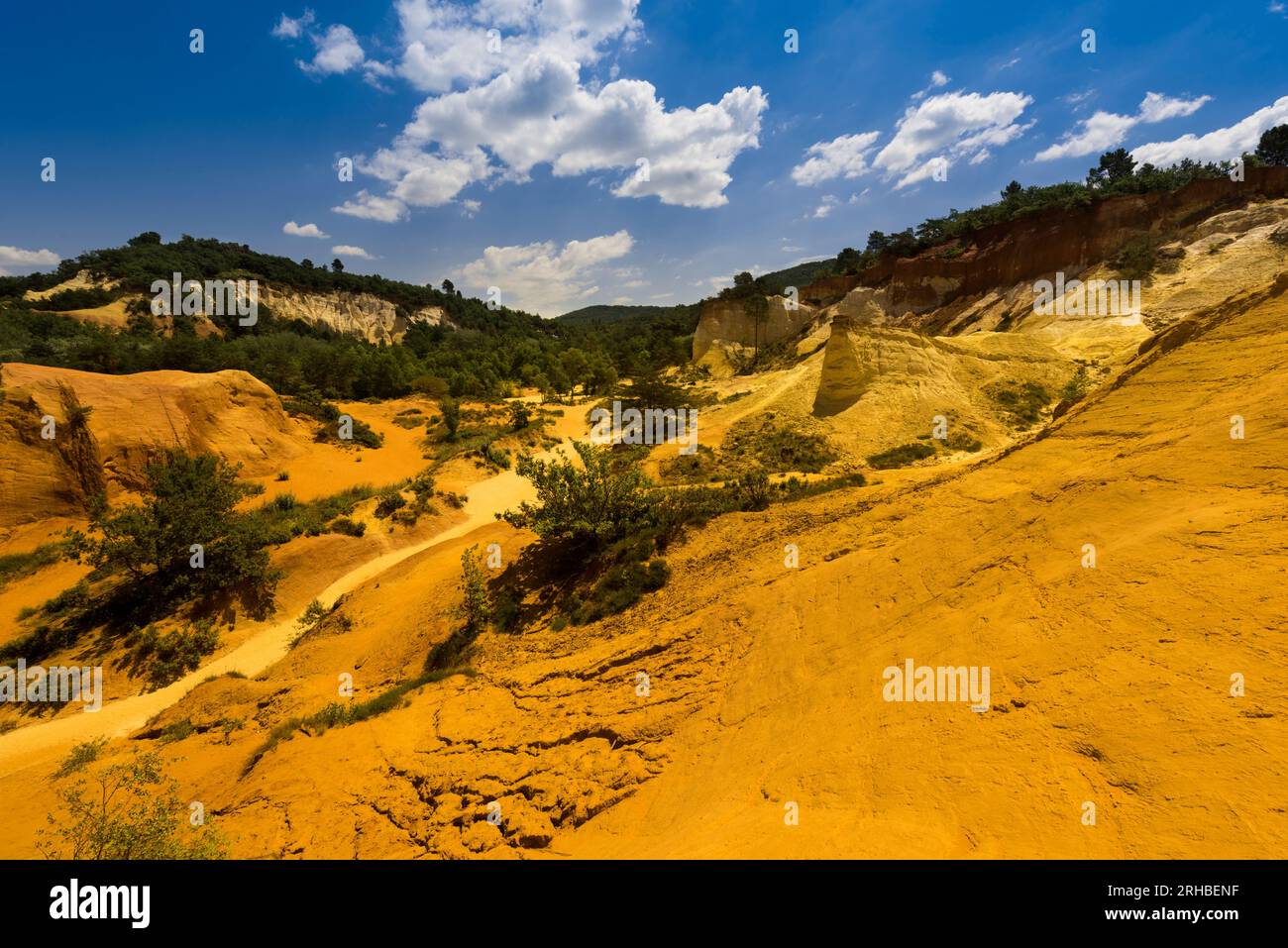Ocher quarry the Colorado from Rustrel. Vaucluse, Provence, France Stock Photo