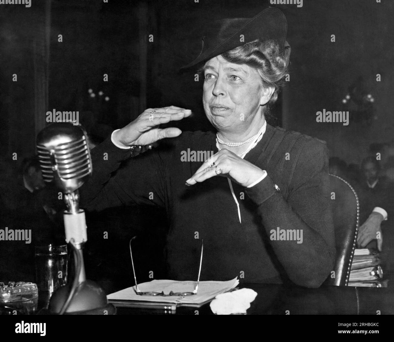 Washington, D.C.:  1942. Eleanor Roosevelt as she appeared before a committee investigating civilian defense. She is the assistant director of the Office of Civilian Defense. Stock Photo