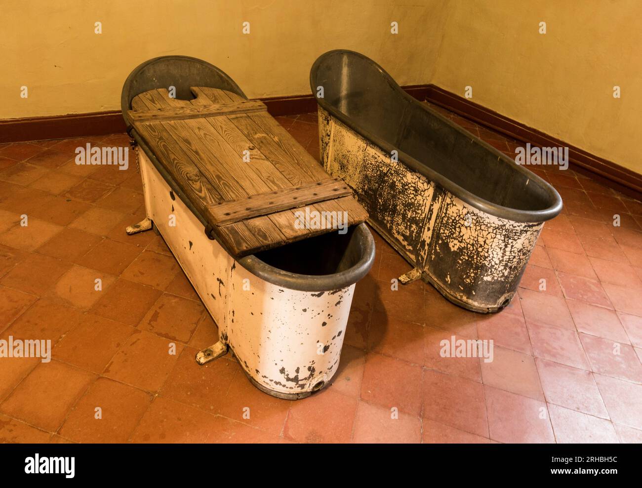 St Remy de Provence, Bouches du Rhone, France, 06.24.2018. Bath tubes in asylum of Vincent van Gogh in St Paul de Mausole. Stock Photo