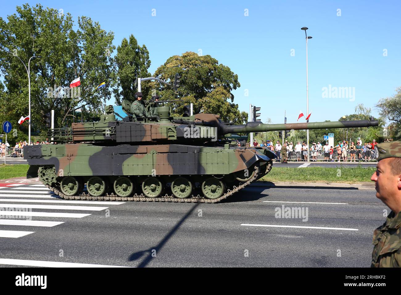 Poland, Warsaw: Polish army presents a K2 black panther tank during Polish  Army Celebtion Day Stock Photo - Alamy