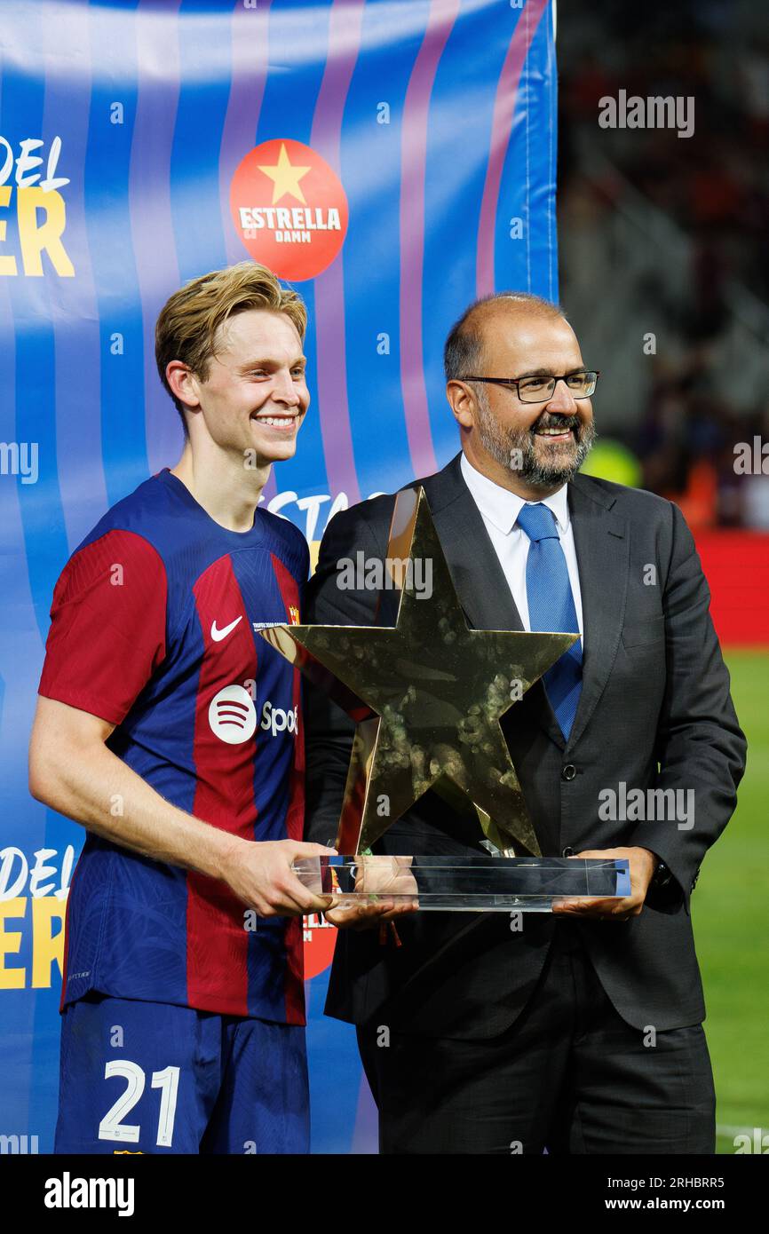 BARCELONA - AUG 8: De Jong poses with the MVP trophy after the Joan Gamper Trophy match between FC Barcelona and Tottenham at the Estadi Olimpic Lluis Stock Photo