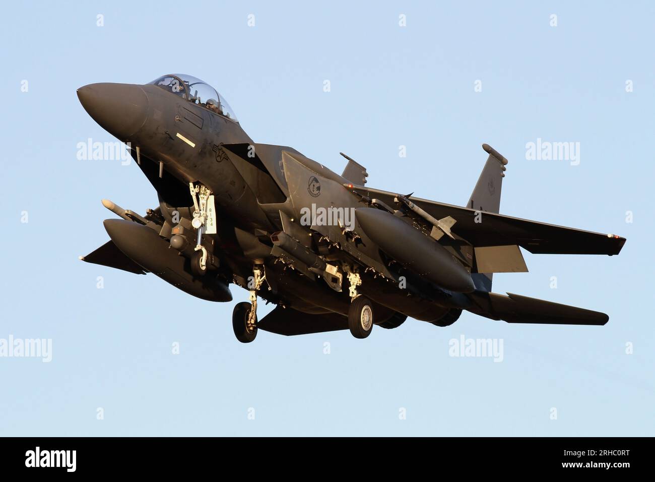 USAF F-15E Strike Eagle low light approach into RAF Lakenheath. Stock Photo