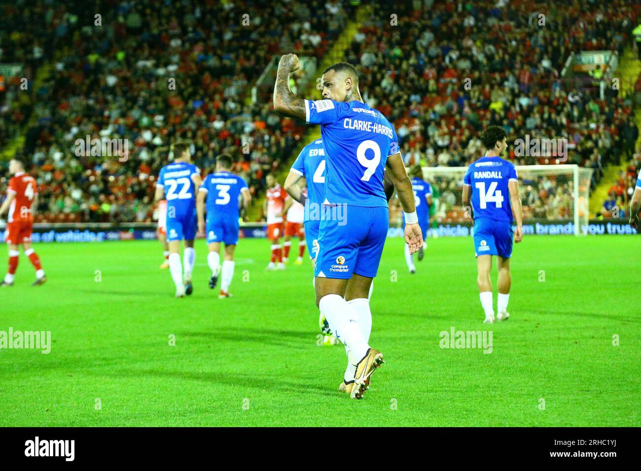 Oakwell Stadium, Barnsley, England 15th August 2023 Jonson Clarke