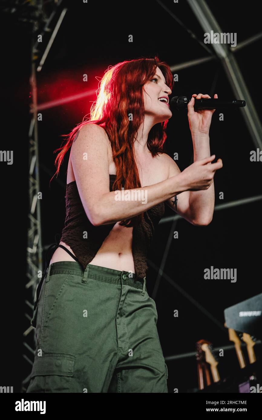 Muna band hi-res stock photography and images - Alamy