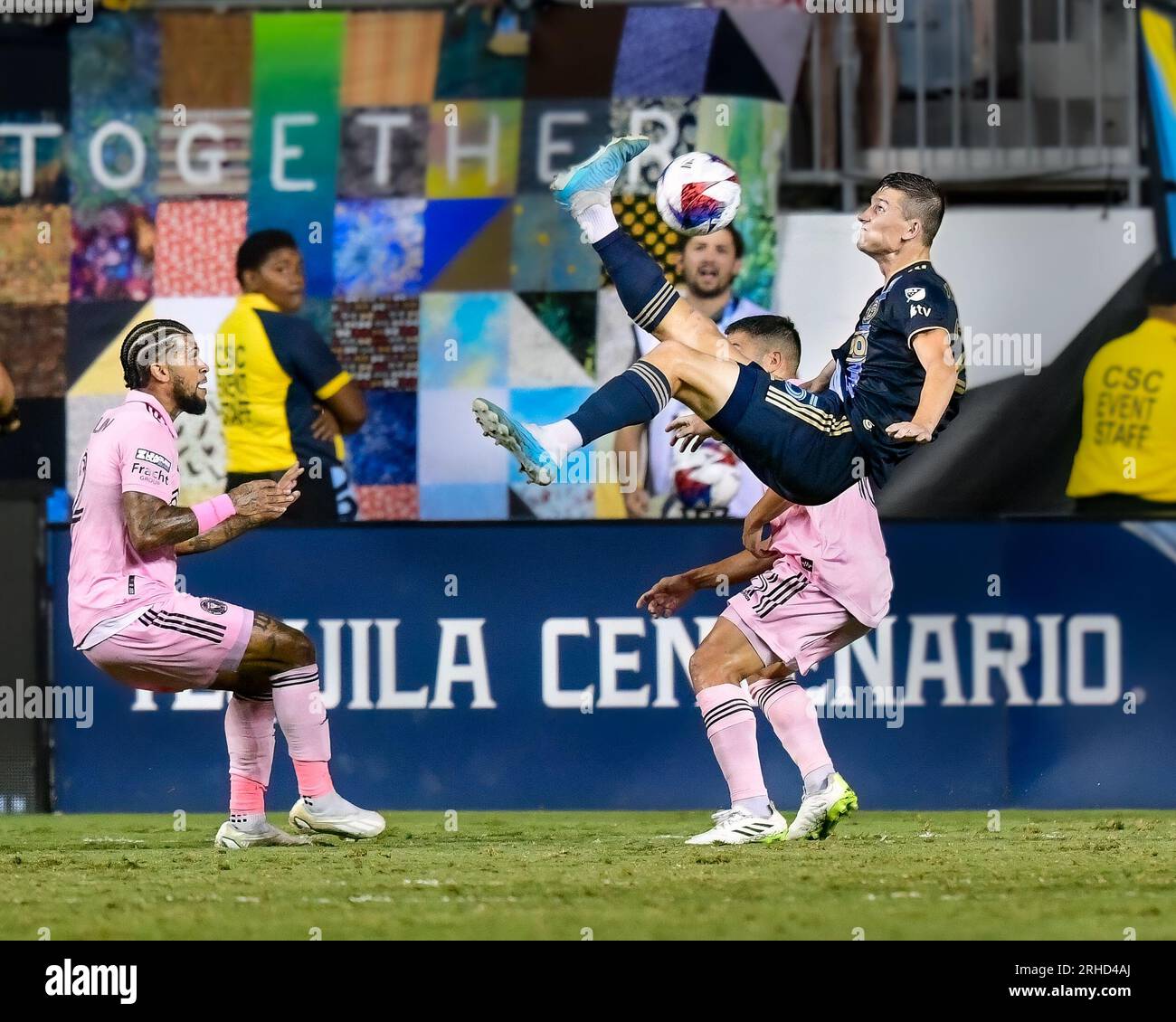 Chester, PA, USA 15th Aug, 2023 Philadelphia Union striker Chris Donovan strikes a bicycle kick (Credit Image: Don Mennig Alamy News - Editorial Use Only - No Commercial Use) Stock Photo