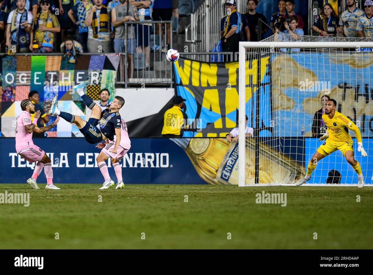 Chester, PA, USA 15th Aug, 2023 Philadelphia Union striker Chris Donovan strikes a bicycle kick (Credit Image: Don Mennig Alamy News - Editorial Use Only - No Commercial Use) Stock Photo