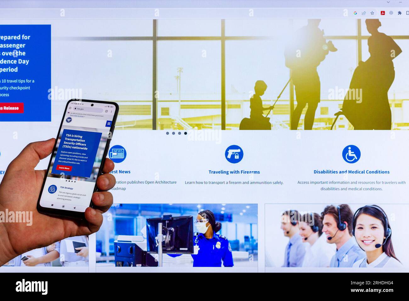 Tsa Computer Screen Global entry tsa hi-res stock photography and images - Alamy