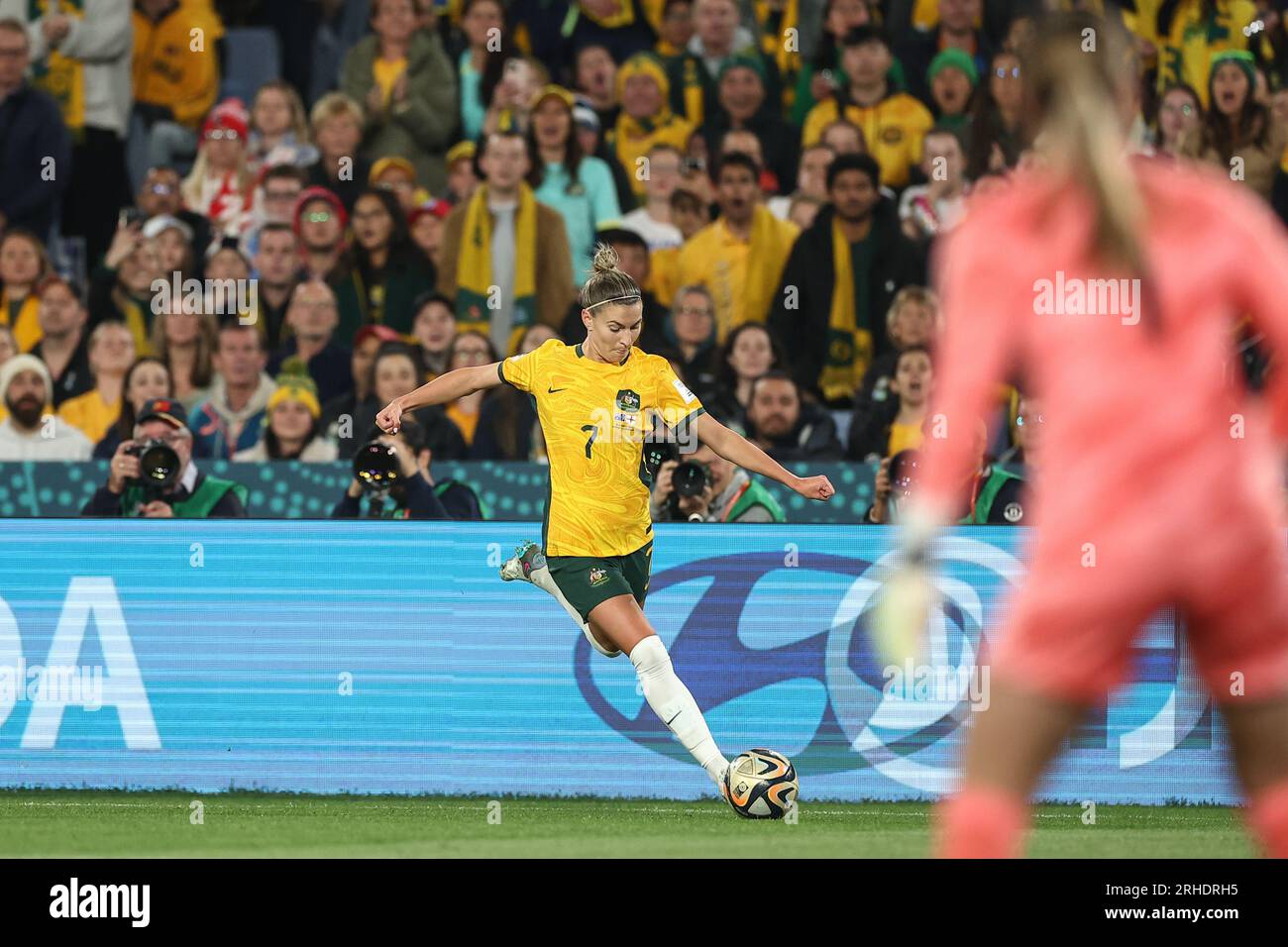 Steph Catley #7 of Australia breaks with the ball during the FIFA Women's World Cup 2023 Semi-Final match Australia Women vs England Women at Stadium Australia, Sydney, Australia, 16th August 2023  (Photo by Patrick Hoelscher/News Images) Stock Photo