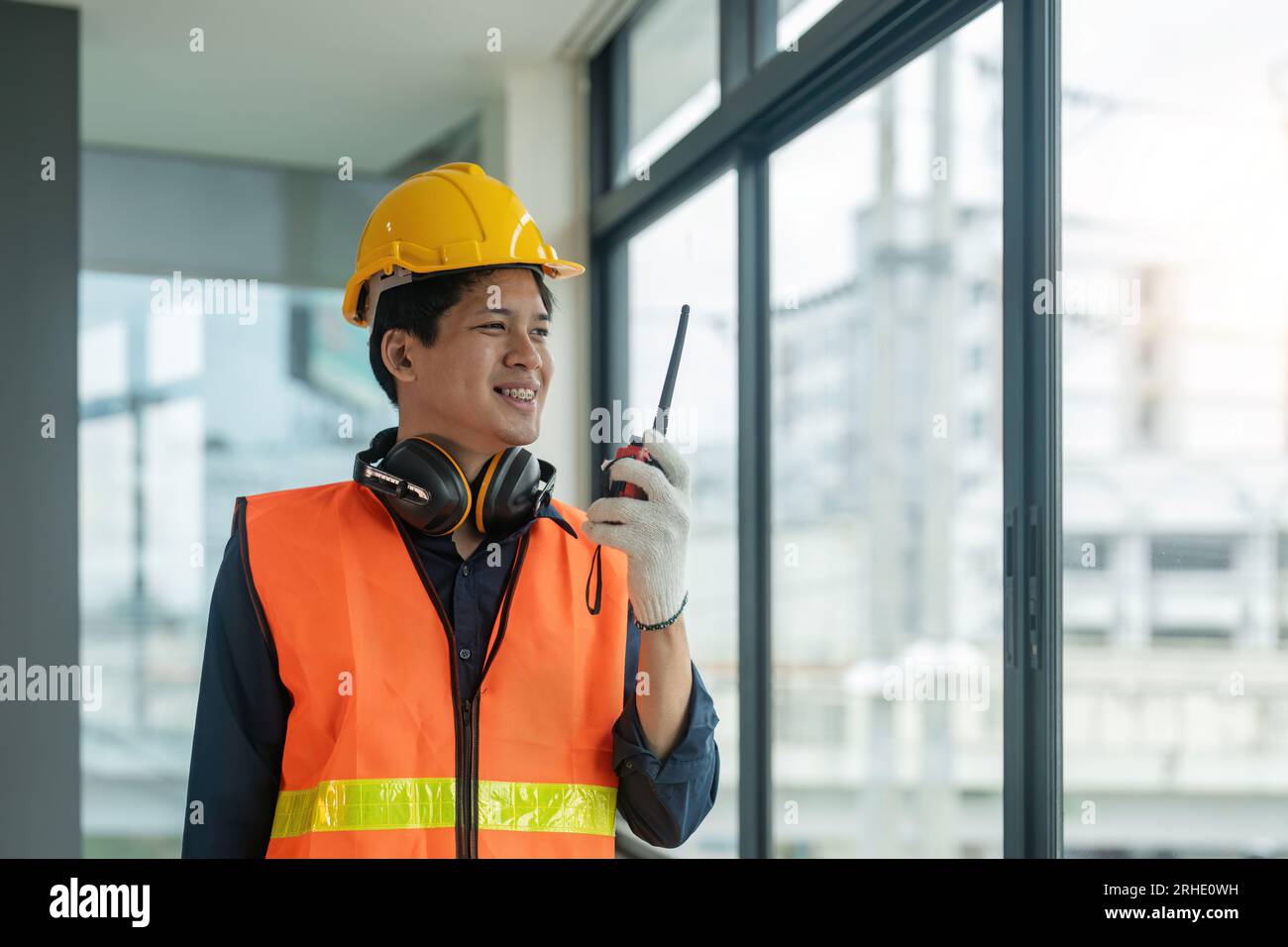 Civil engineer male walkie talkie hi-res stock photography and images ...