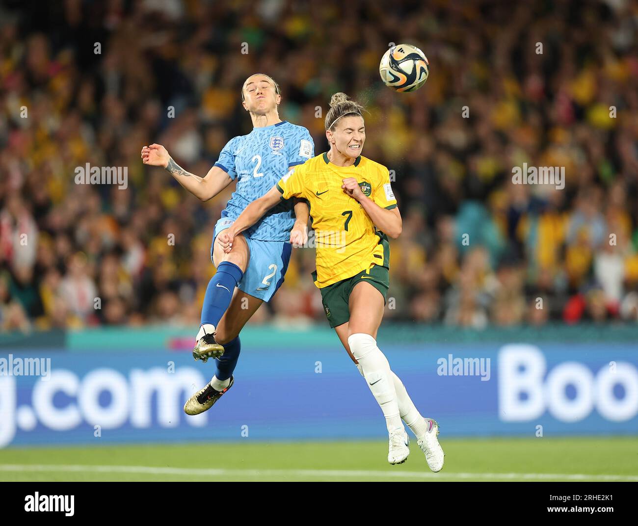 Sydney, Australia. 16th Aug, 2023. Australia's Steph Catley (R) vies with England's Lucy Bronze during the semifinal between Australia and England at the 2023 FIFA Women's World Cup in Sydney, Australia, Aug. 16, 2023. Credit: Ding Xu/Xinhua/Alamy Live News Stock Photo