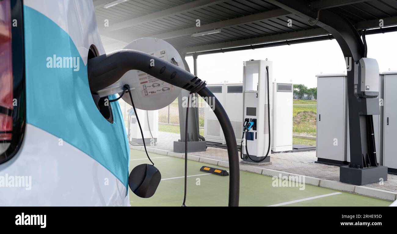Electric vehicles charging station that takes energy from solar panels ...