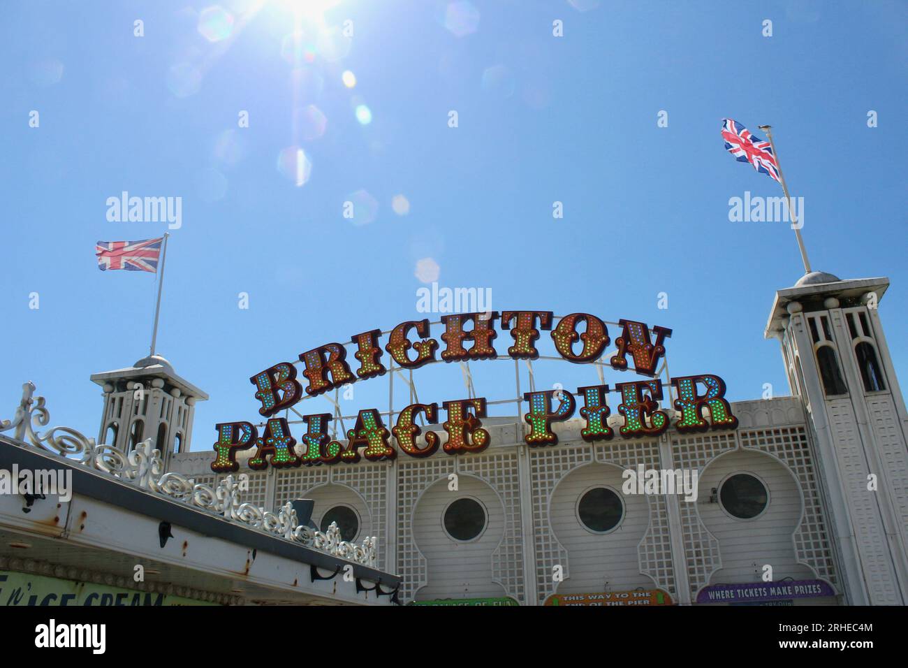 brighton palace pier sign in sunshine sussex england uk Stock Photo - Alamy