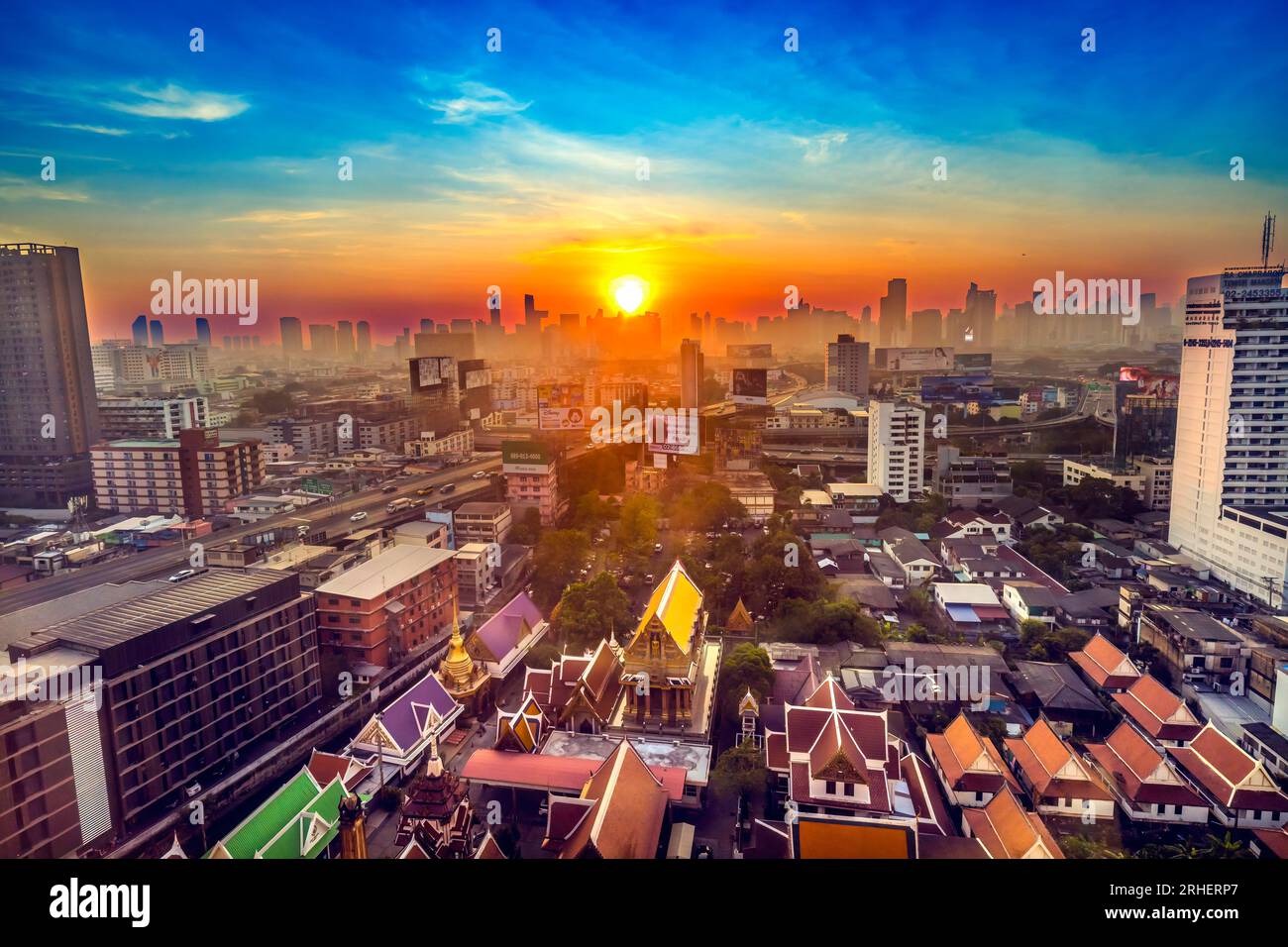 Colorful Sunrise Cityscape Wat That Sanarun Sunthikaram Temple Bangkok Thailand. Stock Photo