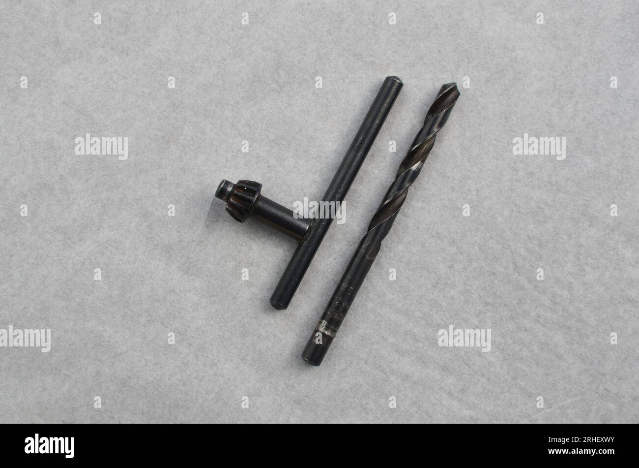 Drill chuck. The chuck is used for drilling and impact bits