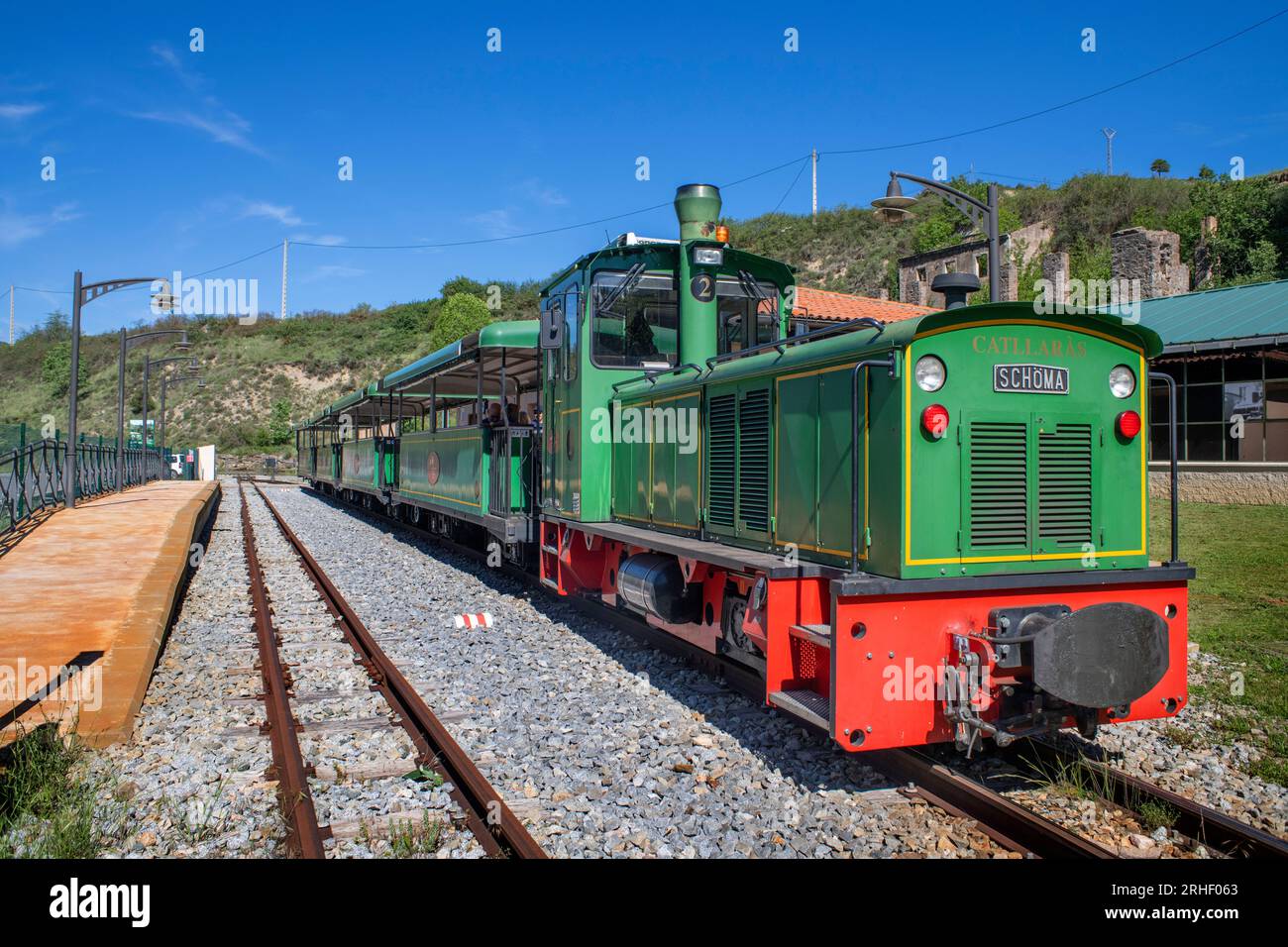 Tren del Ciment, at Pobla de Lillet station, La Pobla de Lillet, Castellar de n´hug, Berguedà, Catalonia, Spain.   The Tren del Ciment is a line that Stock Photo