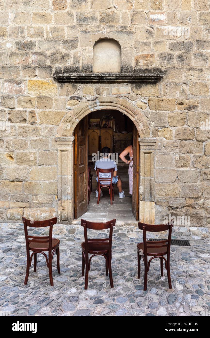 A service in the 13th century Byzantine church of Agii Apostoli in the old quater of Kalamata. The Greek War of Independence was formally declared her Stock Photo