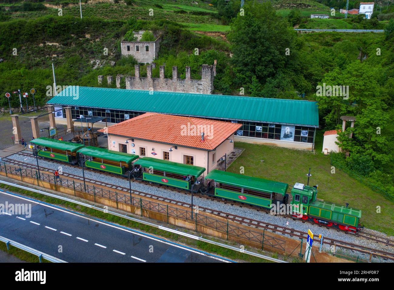 Aerial view of Tren del Ciment, at Pobla de Lillet station, La Pobla de Lillet, Castellar de n´hug, Berguedà, Catalonia, Spain.   The Tren del Ciment Stock Photo