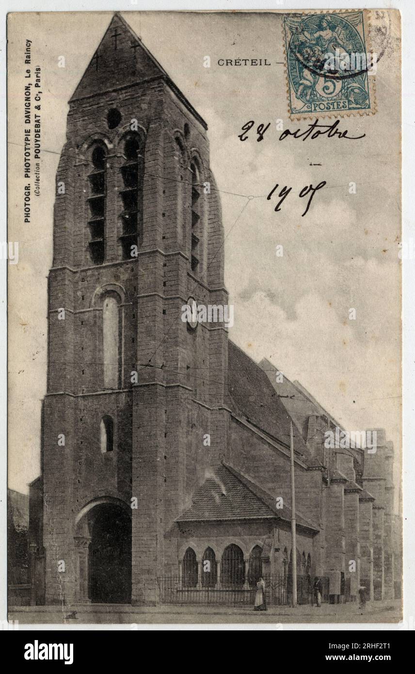 Ile de France, Val de Marne, Creteil : vue exterieure de l'eglise Saint Christophe (Saint-Christophe) - Carte postale datee 1900-1909 Stock Photo