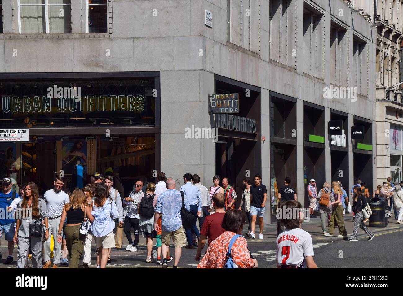 London, England, UK. 16th Aug, 2023. People walk past Urban Outfitters on Oxford Street as retail leaders warn that high streets are continuing to decline and call for government-backed regeneration. (Credit Image: © Vuk Valcic/ZUMA Press Wire) EDITORIAL USAGE ONLY! Not for Commercial USAGE! Stock Photo