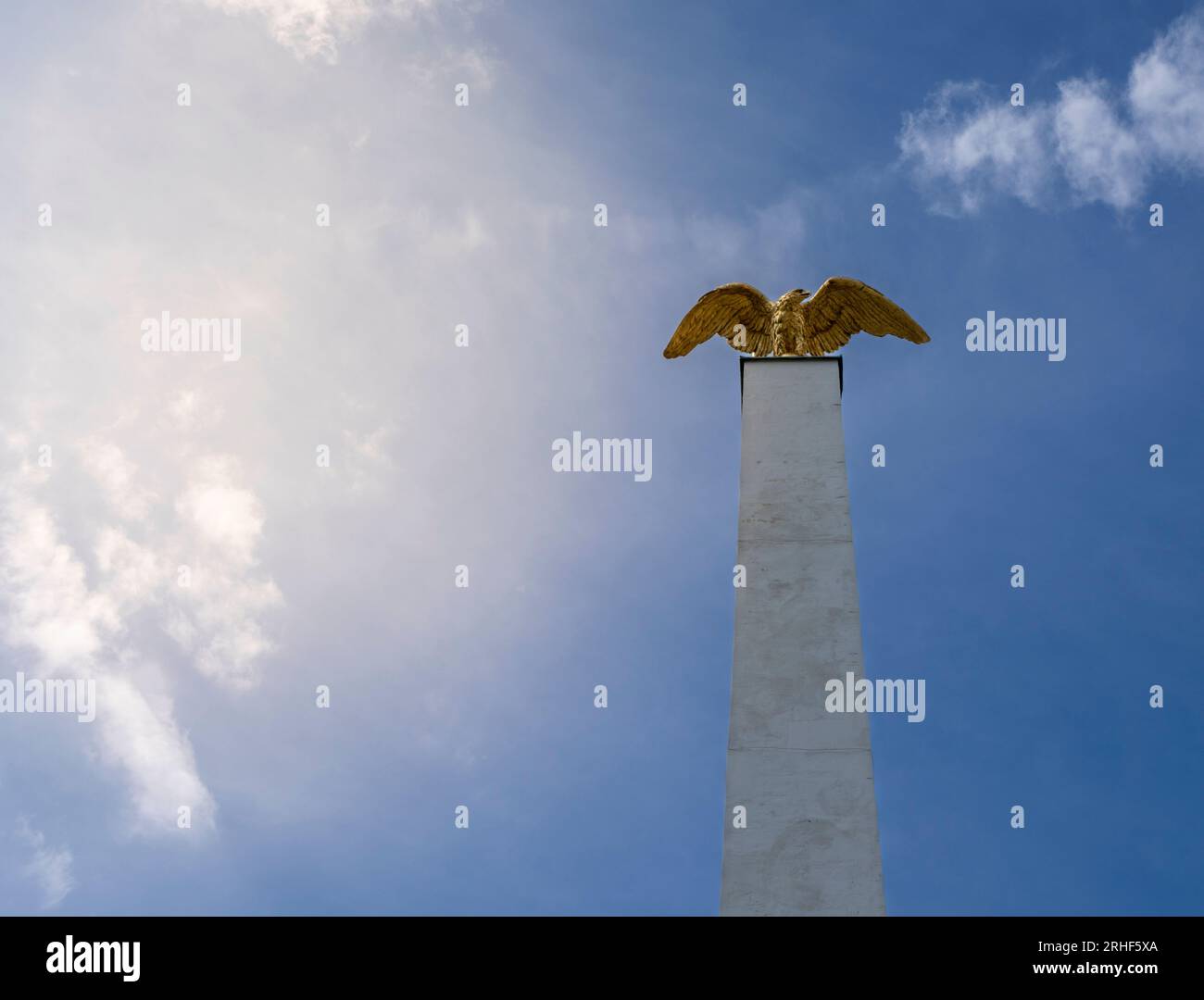 The Schönbrunn Palace, Columns With Gilded Eagle At The Entrance, Vienna, Austria Stock Photo