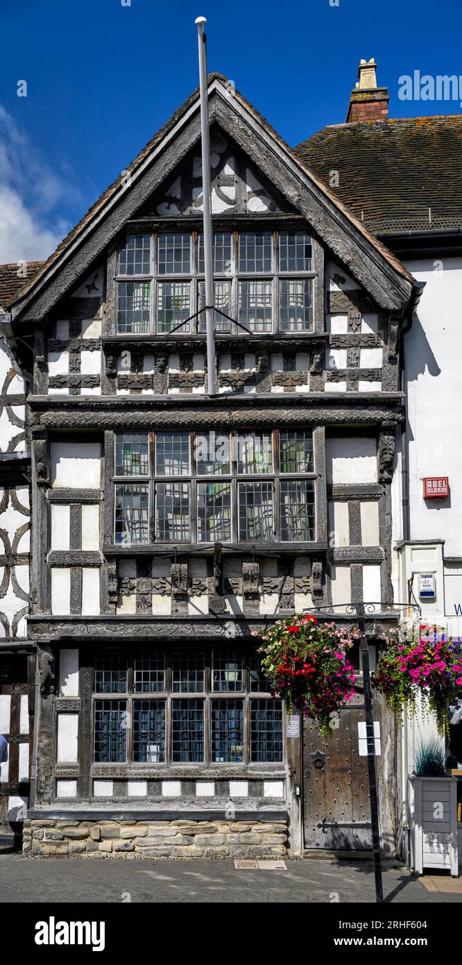 Harvard House Stratford upon Avon, historically important black and white building, England, UK