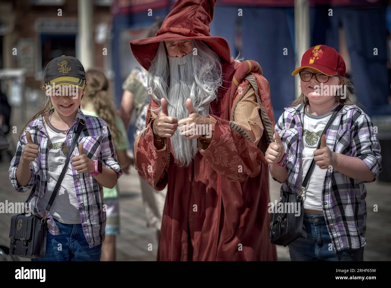 Dumbledore actor from the Harry Potter series entertaining children at Stratford upon Avon, England UK Stock Photo