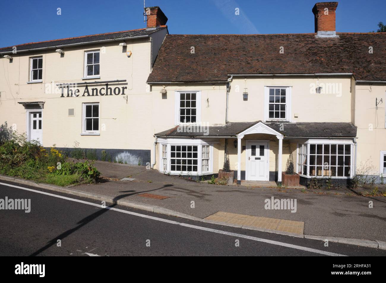 The Anchor, Wadesmill, Hertfordshire. .   It was known to be an inn by 1756 when it had stabling for one horse. Stock Photo