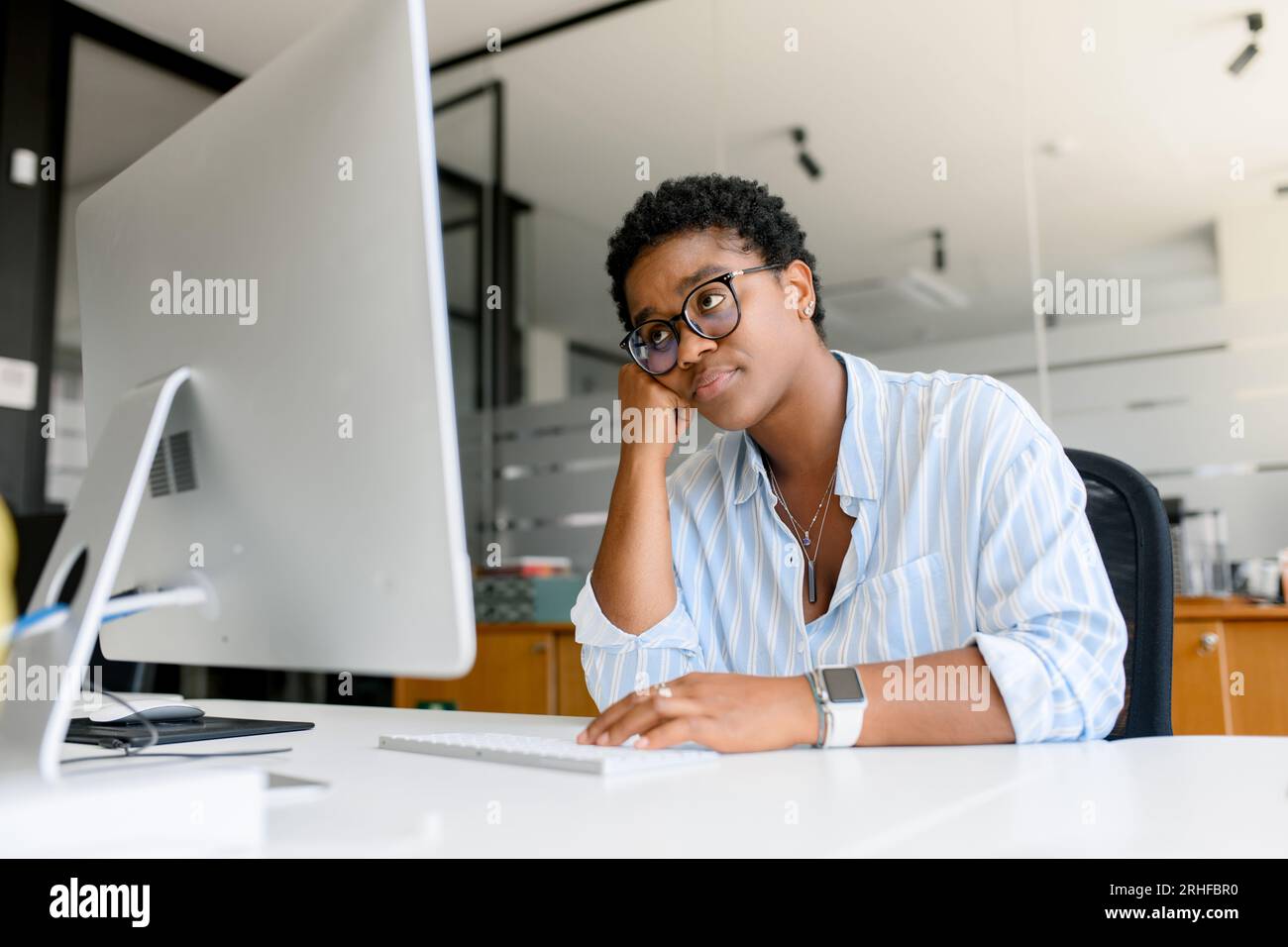 Thinking feeling doing hi-res stock photography and images - Alamy