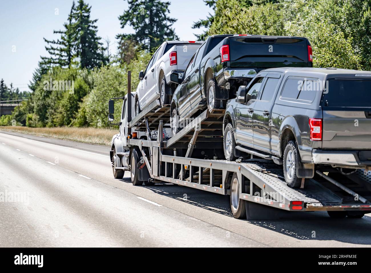 Industrial standard professional white day cab big rig heavy duty car