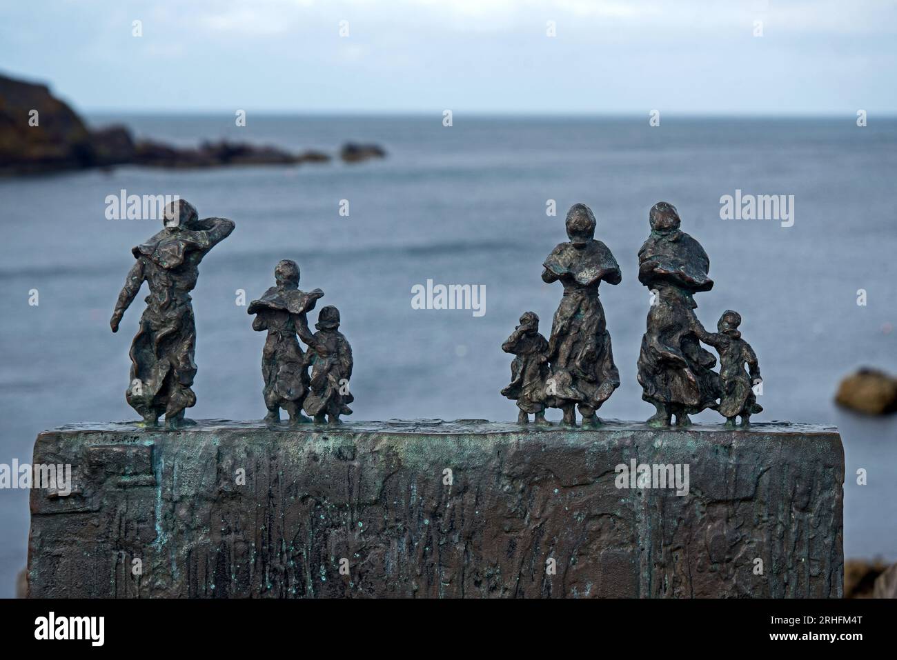 Widows and Bairns Memorial at St Abb's remembering the 1881 fishing disaster when 189 men and boys from Eyemouth, St Abb's and Cove drowned. Stock Photo