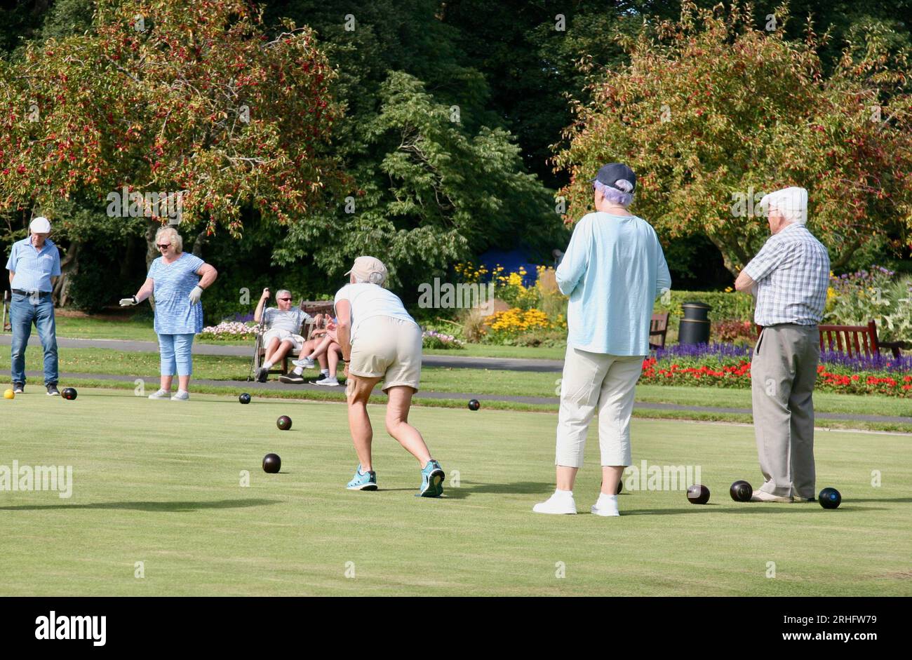 Bowling at Lowther Park, Lytham St Annes, Lancashire U.K Stock Photo