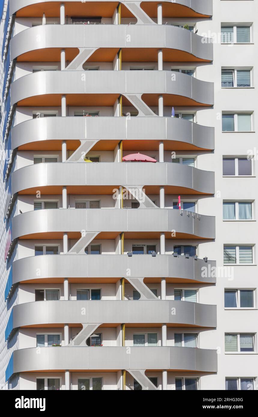 Residential building house outdoor hi-res stock photography and images ...