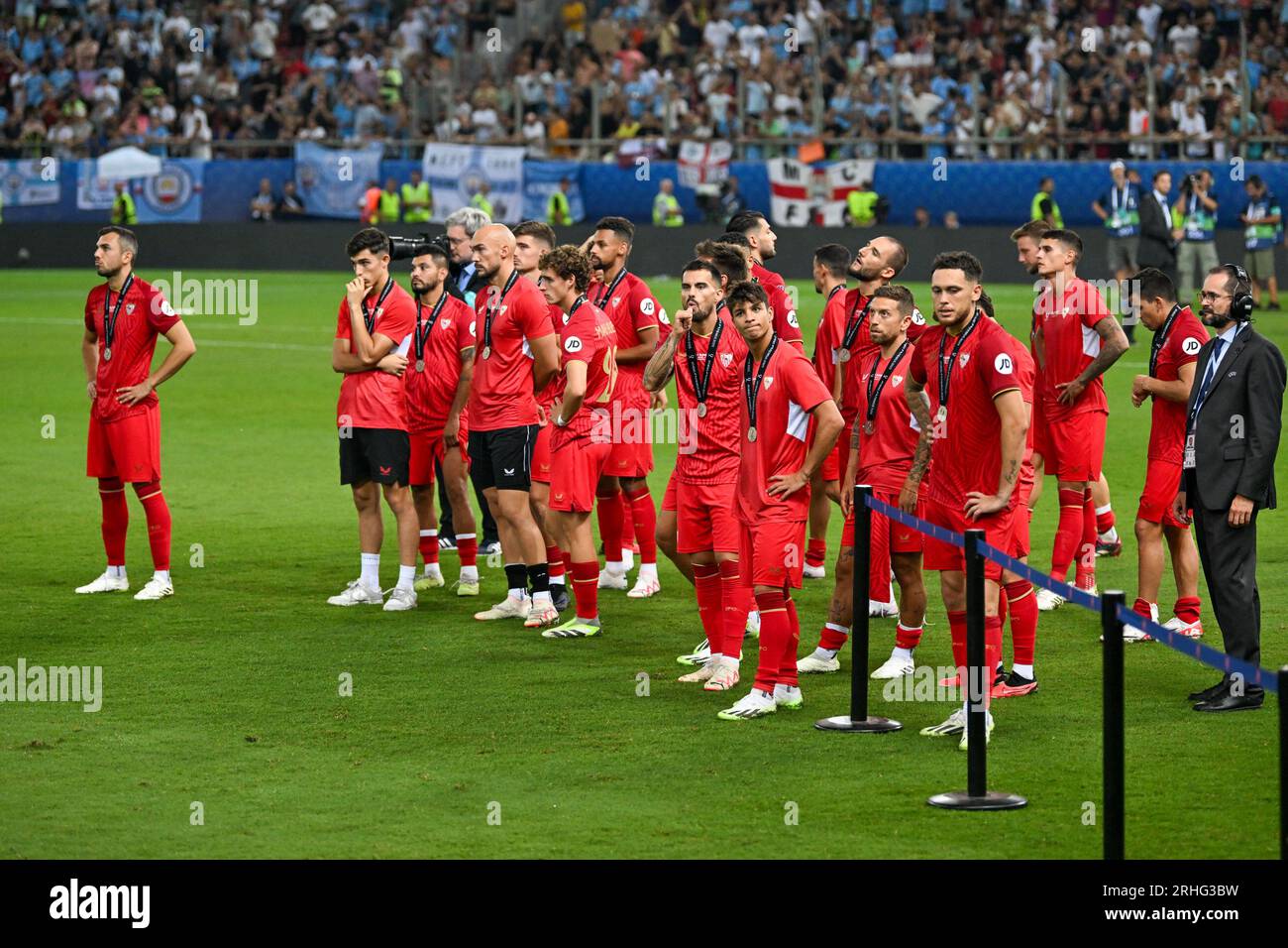 Athens, Greece. 16th Aug, 2023. Sevilla FC shows disappointment after the UEFA Super Cup 2023 final soccer match between Manchester City F.C. vs. Sevilla F.C. at the Stadio Georgios Karaiskakis-Piraeus in Athens, Greece, 16th of August 2023 Credit: Independent Photo Agency/Alamy Live News Stock Photo