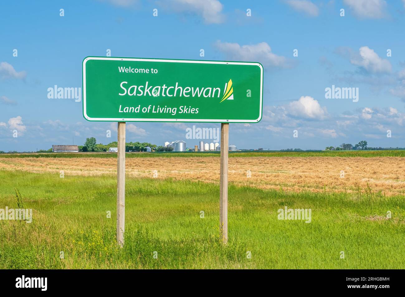Sigh at the side of the highway welcoming visitors to the Province of Saskatchewan. Stock Photo