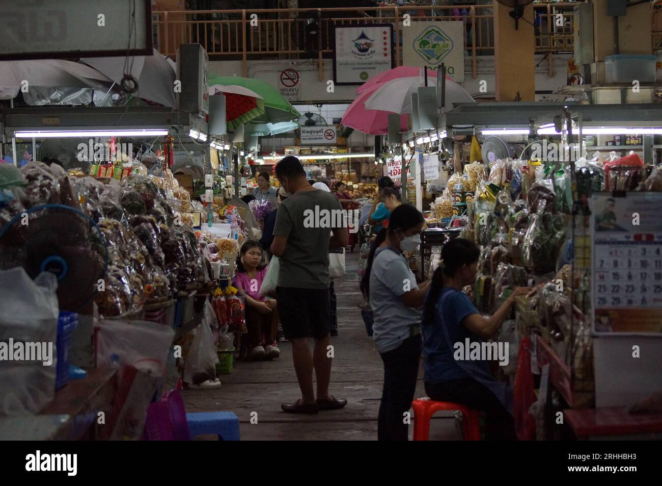 Foreign market hi-res stock photography and images - Alamy