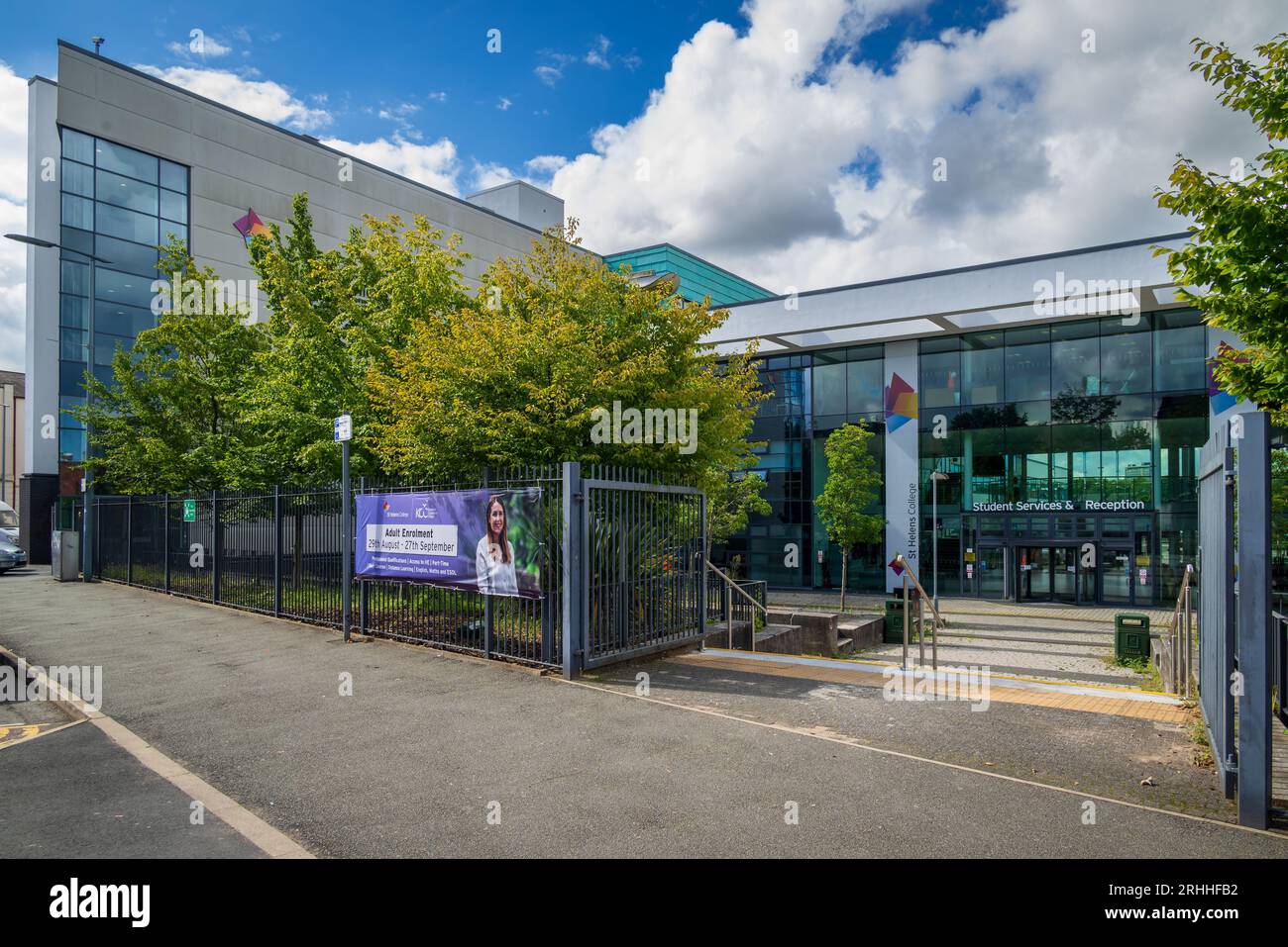 St Helens further education college main buikding. Stock Photo