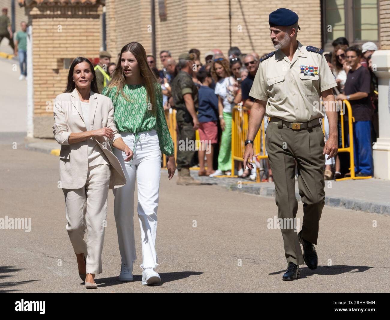 Zaragoza. Spain. 17th August, 2023. Today, the Princess of Asturias, Leonor de Borbón, has joined the Military Academy of Zaragoza to pursue her military studies. She has been accompanied by her parents, the kings of Spain, Felipe de Borbón and Letizia Ortiz, as well as her sister, the Infanta Sofía de Borbón. The princess will spend a year in this academy just like her father and grandfather did. Juan Antonio Perez/Alamy Live News Stock Photo