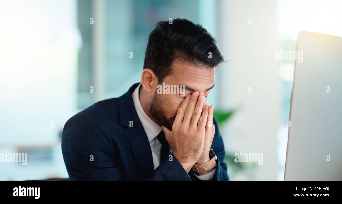 Man feeling frustrated trying hi-res stock photography and images - Alamy