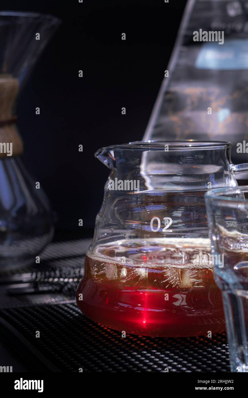 https://c8.alamy.com/comp/2RHJJW2/freshly-prepared-black-coffee-in-chemex-pour-over-coffee-maker-alternative-ways-of-brewing-coffee-closeup-2RHJJW2.jpg