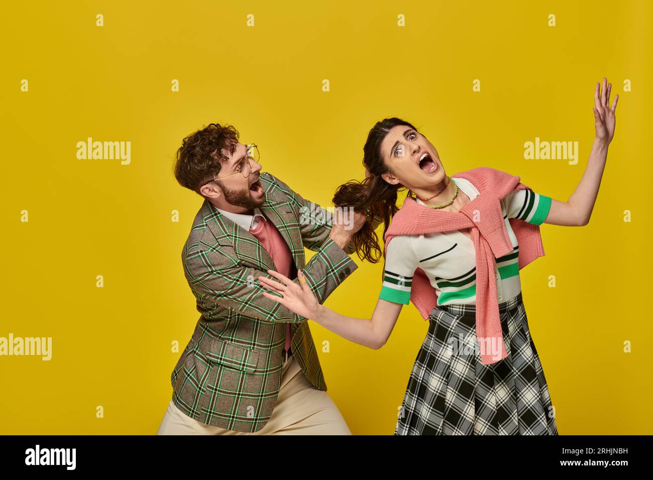 Hair pulling fight hi-res stock photography and images - Alamy