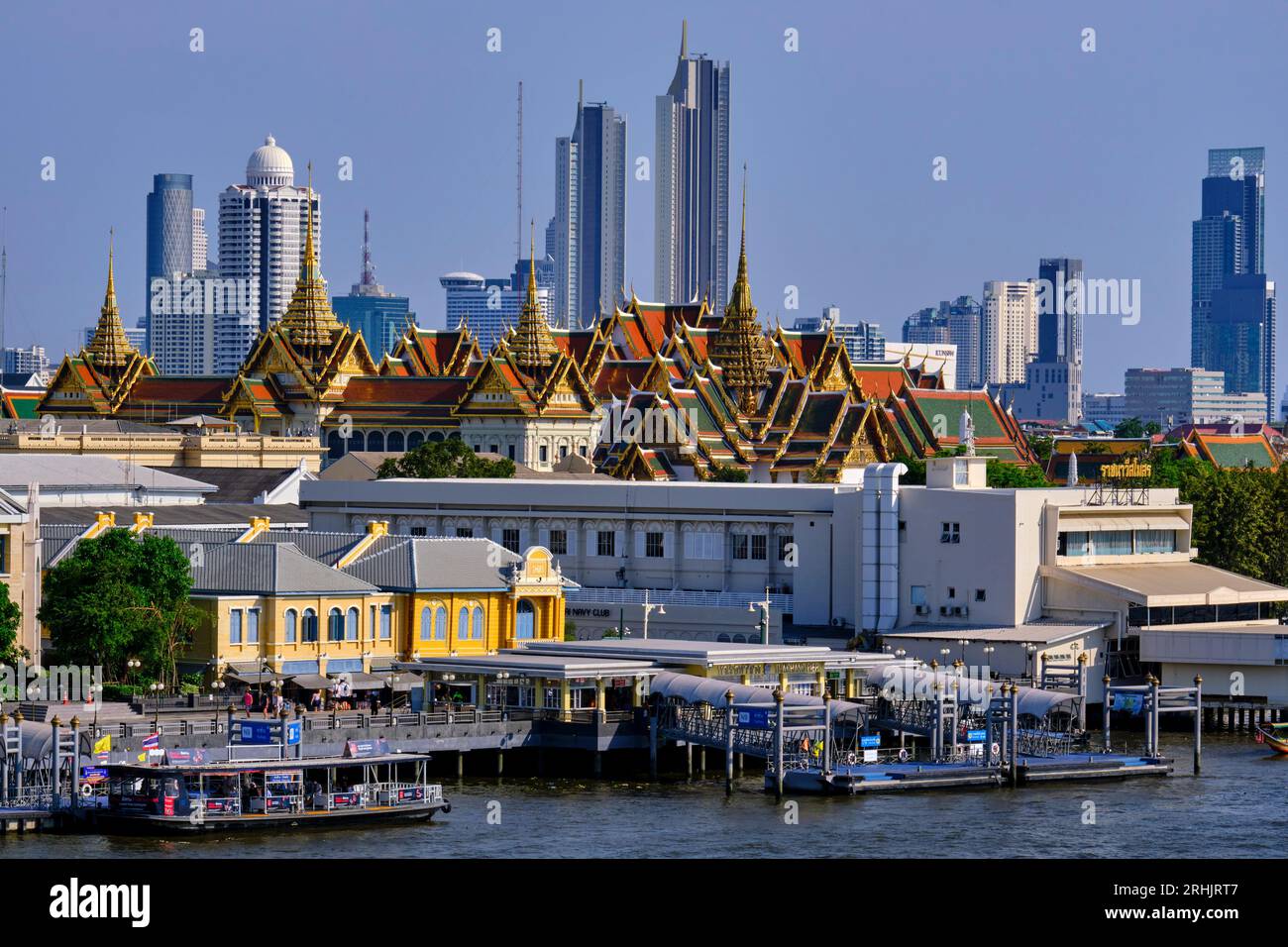 Thailand, Bangkok, Royal Palace and Chao Phraya river Stock Photo